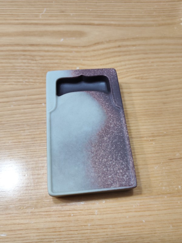 紫袍玉4寸莲花门字砚10*6*2
